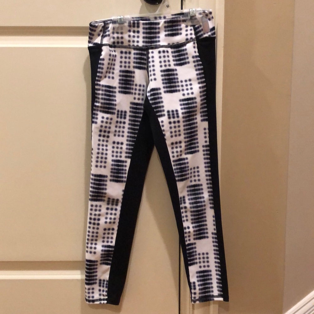 Zella girl black and white leggings Size Small